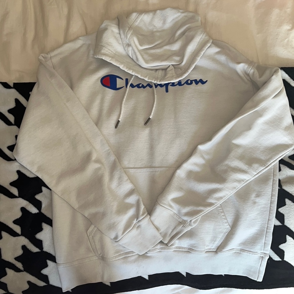 White champion sweatshirt